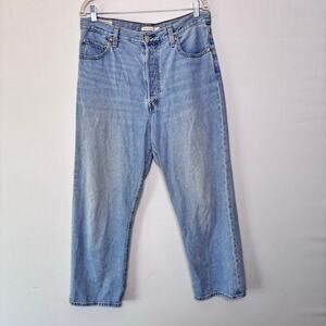 Levi's Premium Ribcage Straight Ankle Size 32 Button Fly Denim Jeans Medium Wash